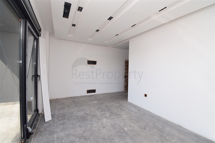 Villa mit 7+1 Grundriss in der Region Doshemealty - Antalya 