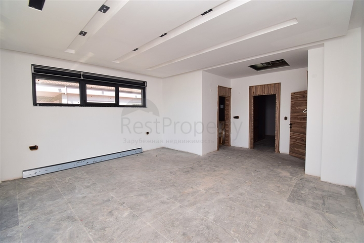 Villa mit 7+1 Grundriss in der Region Doshemealty - Antalya 