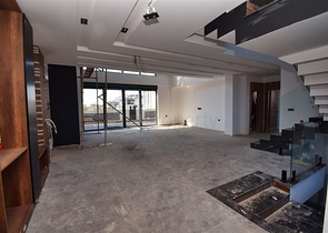 Villa mit 7+1 Grundriss in der Region Doshemealty - Antalya 