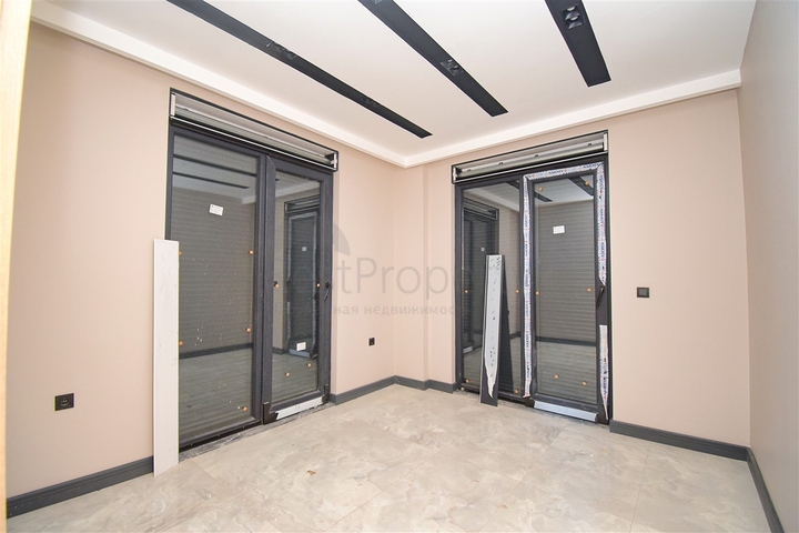 Villa mit 5+1 Grundrissen in der Region Doshemealty - Antalya 