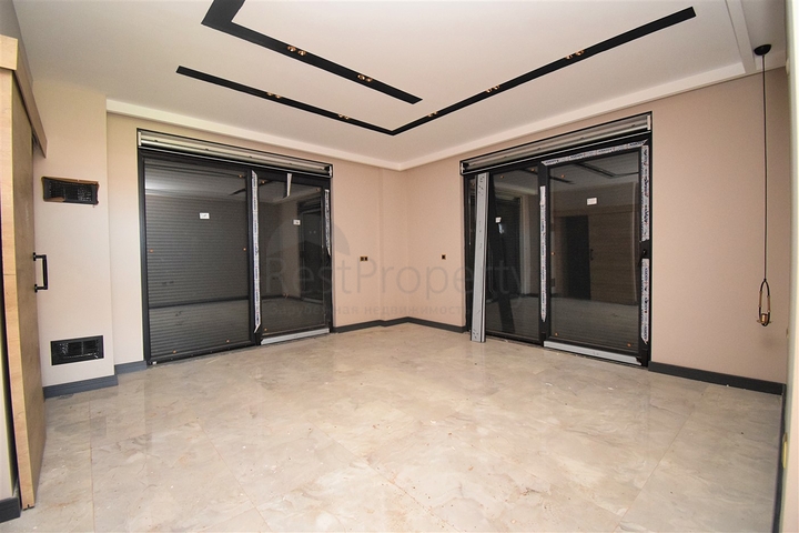 Villa mit 5+1 Grundrissen in der Region Doshemealty - Antalya 