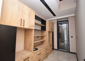 Villa mit 5+1 Grundrissen in der Region Doshemealty - Antalya 