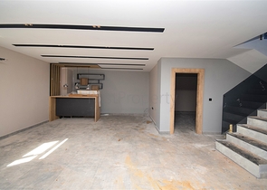 Villa mit 5+1 Grundrissen in der Region Doshemealty - Antalya 