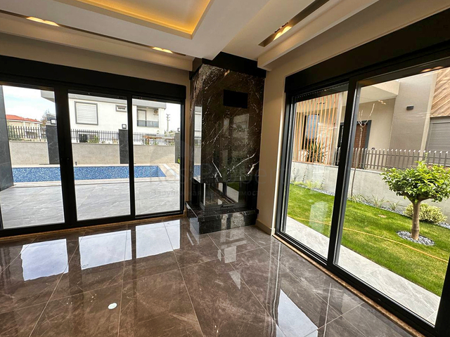 Villa mit 5+1 Grundrissen in der Region Doshemealty - Antalya  Villa mit 5+1 Grundrissen in der Region Doshemealty - Antalya