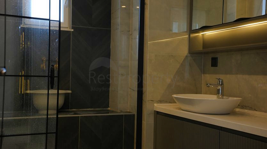 Villa mit 5+1 Grundrissen in der Region Doshemealty - Antalya  Villa mit 5+1 Grundrissen in der Region Doshemealty - Antalya