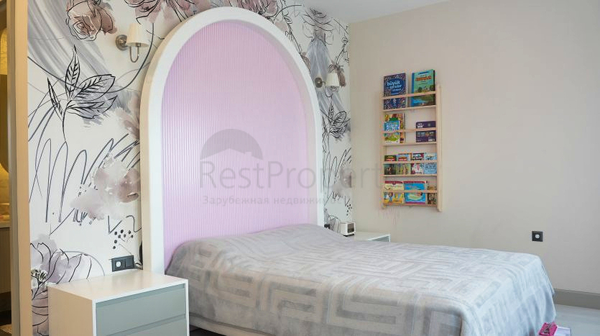 Villa mit 5+1 Grundrissen in der Region Doshemealty - Antalya  Villa mit 5+1 Grundrissen in der Region Doshemealty - Antalya