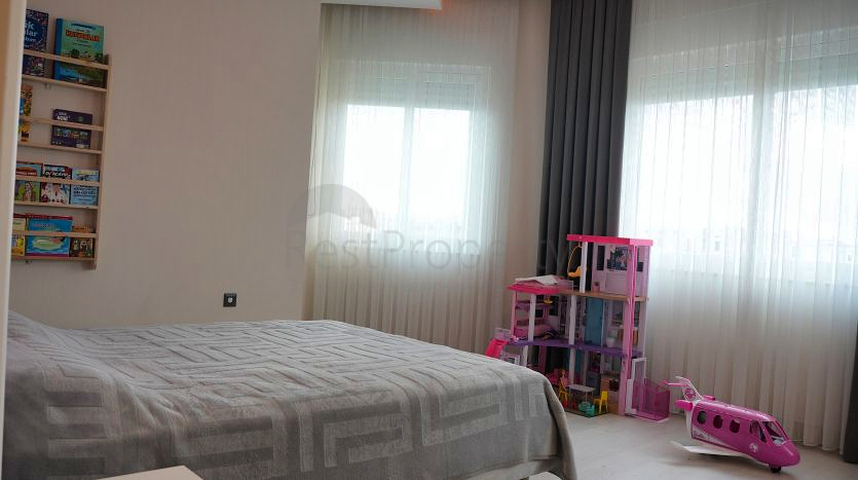 Villa mit 5+1 Grundrissen in der Region Doshemealty - Antalya  Villa mit 5+1 Grundrissen in der Region Doshemealty - Antalya
