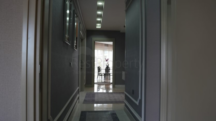 Villa mit 5+1 Grundrissen in der Region Doshemealty - Antalya  Villa mit 5+1 Grundrissen in der Region Doshemealty - Antalya