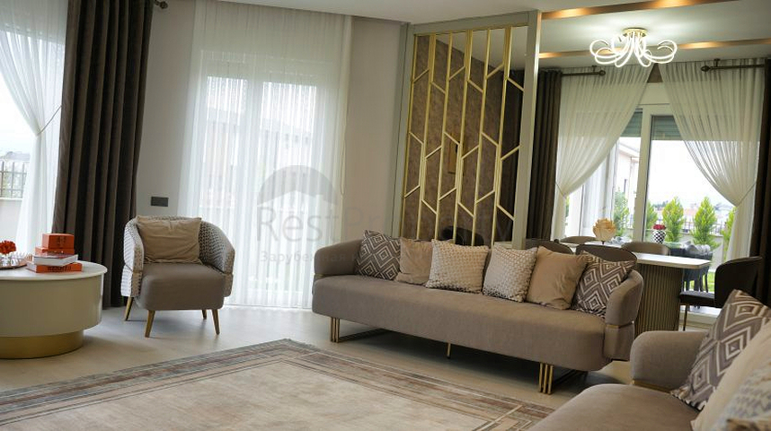 Villa mit 5+1 Grundrissen in der Region Doshemealty - Antalya  Villa mit 5+1 Grundrissen in der Region Doshemealty - Antalya