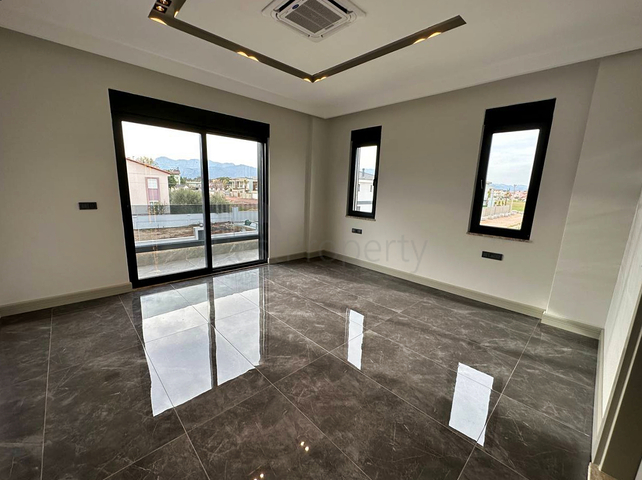 Villa mit 5+1 Grundrissen in der Region Doshemealty - Antalya  Villa mit 5+1 Grundrissen in der Region Doshemealty - Antalya