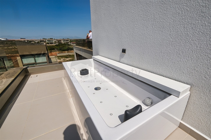 Villa mit 4+2 Grundrissen im Wohnbezirk Altynkale - Antalya 