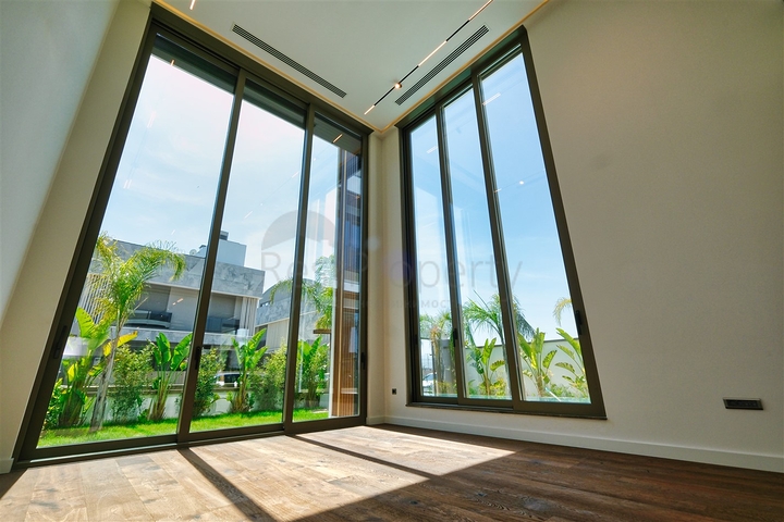 Villa mit 4+2 Grundrissen im Wohnbezirk Altynkale - Antalya 