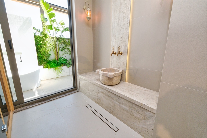 Villa mit 4+2 Grundrissen im Wohnbezirk Altynkale - Antalya 