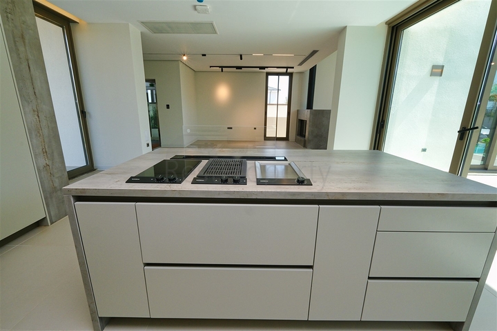 Villa mit 4+2 Grundrissen im Wohnbezirk Altynkale - Antalya 