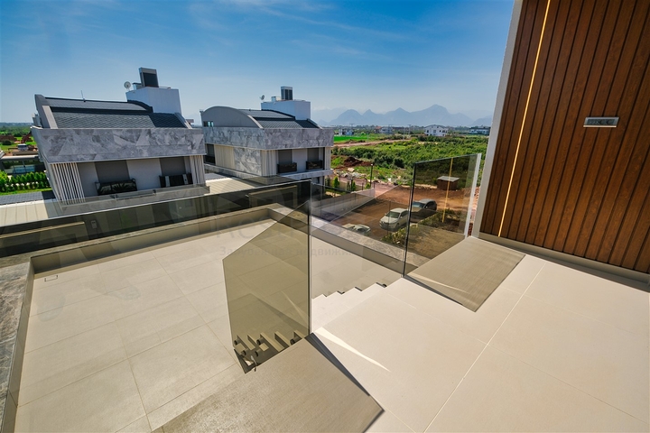 Villa mit 4+2 Grundrissen im Wohnbezirk Altynkale - Antalya 