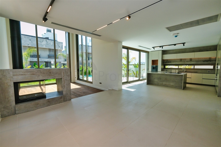 Villa mit 4+2 Grundrissen im Wohnbezirk Altynkale - Antalya 