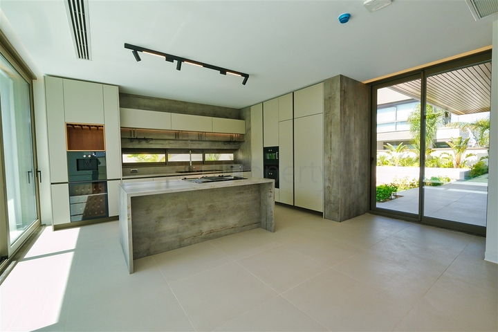 Villa mit 4+2 Grundrissen im Wohnbezirk Altynkale - Antalya 