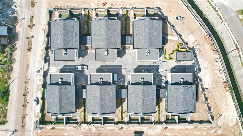 Villen in einem 4+1-Komplex in der Region Doshemealty - Antalya 