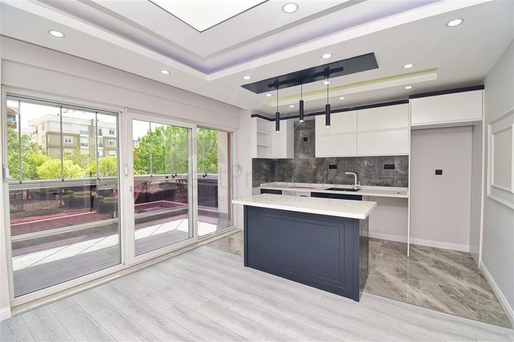 Wohnung mit 3+1 Grundriss im Wohnbezirk Kyzyltoprak - Antalya 