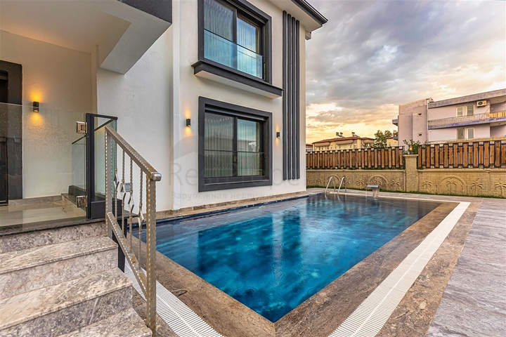 Villa mit 3+2 Grundrissen in Belek - Antalya  Villa mit 3+2 Grundrissen in Belek - Antalya