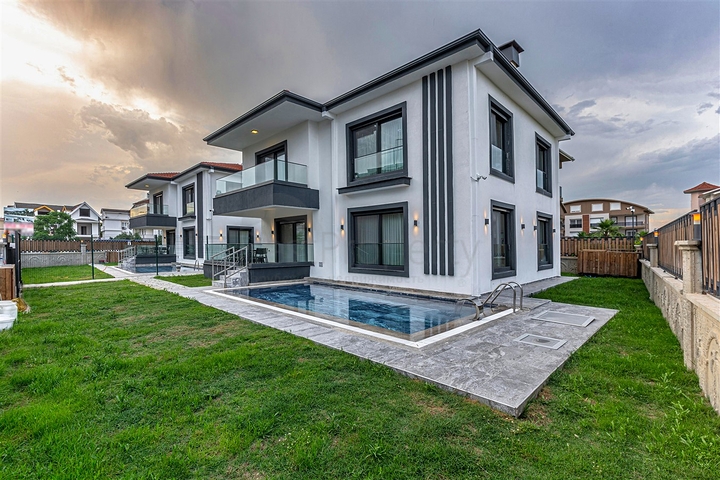 Villa mit 3+2 Grundrissen in Belek - Antalya  Villa mit 3+2 Grundrissen in Belek - Antalya