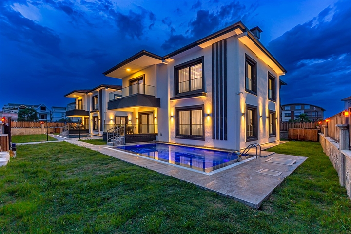 Villa mit 3+2 Grundrissen in Belek - Antalya  Villa mit 3+2 Grundrissen in Belek - Antalya