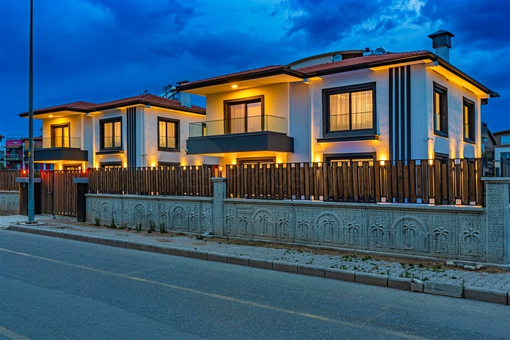 Villa mit 3+2 Grundrissen in Belek - Antalya  Villa mit 3+2 Grundrissen in Belek - Antalya