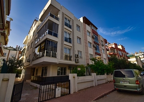 2+1 Wohnung im Stadtteil Konuksever -Antalya