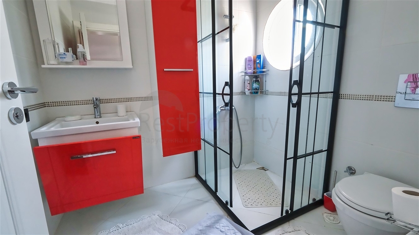 4+1-Villa in der Region Doshemealty - Antalya 