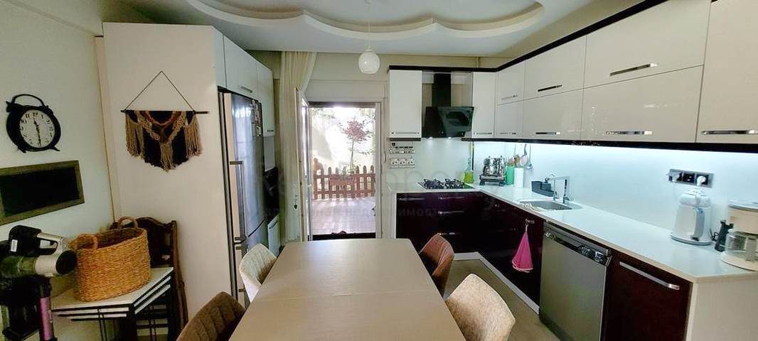 Wohnung 3+1 Duplex in der Nachbarschaft von Uncaly - Antalya 