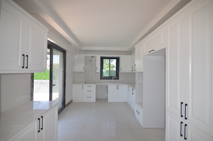 Villa mit 6+1 Grundriss in Fethiye - Antalya 