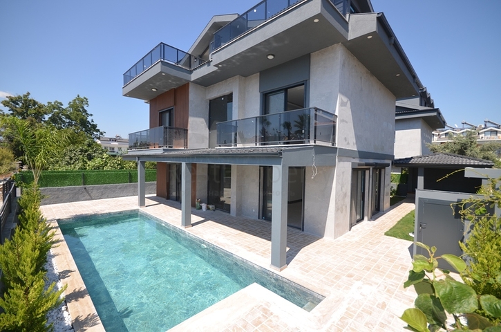 Villa mit 6+1 Grundriss in Fethiye - Antalya 