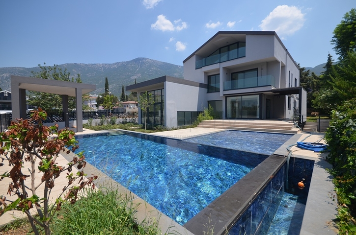 Villa mit 5+1 Grundriss in Fethiye - Antalya 