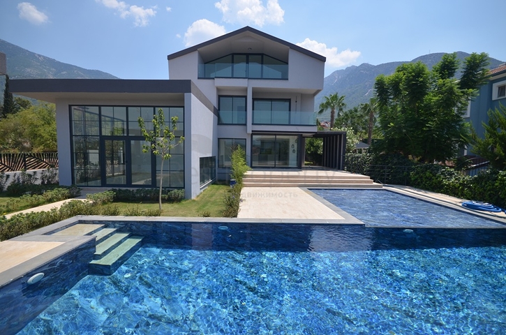 Villa mit 5+1 Grundriss in Fethiye - Antalya 
