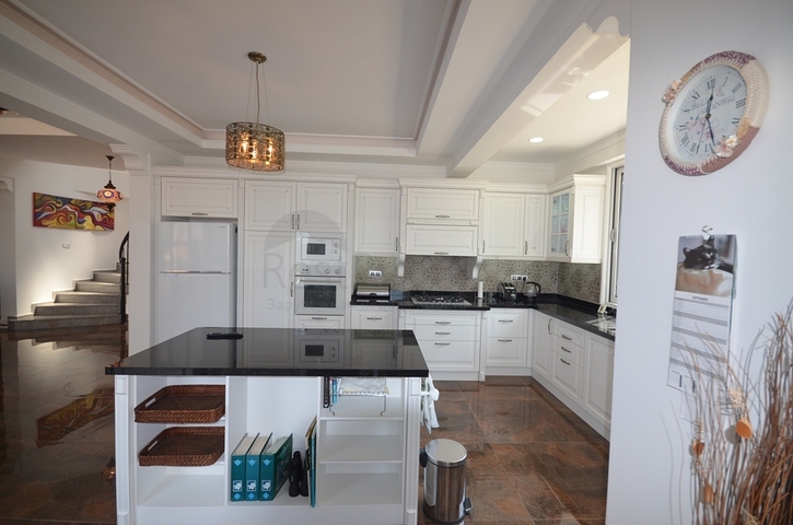 Villa mit 5+1 Grundriss in Fethiye - Antalya 