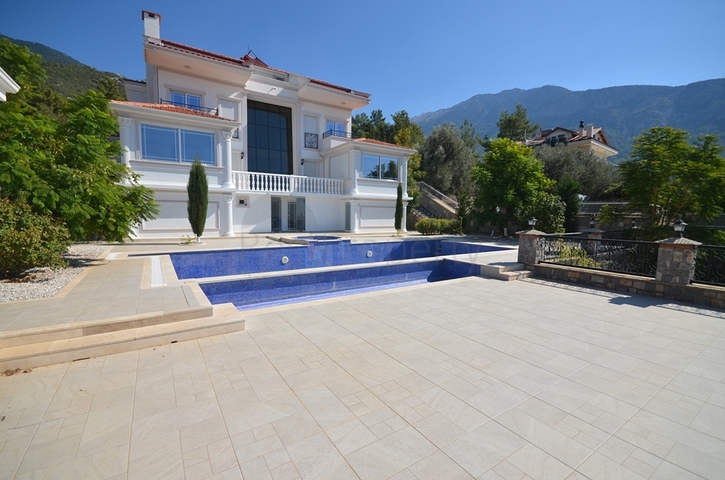 Villa mit 5+1 Grundriss in Fethiye - Antalya 