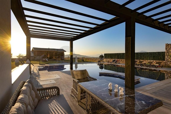 Villa mit 6+1 Grundriss in Fethiye - Antalya 