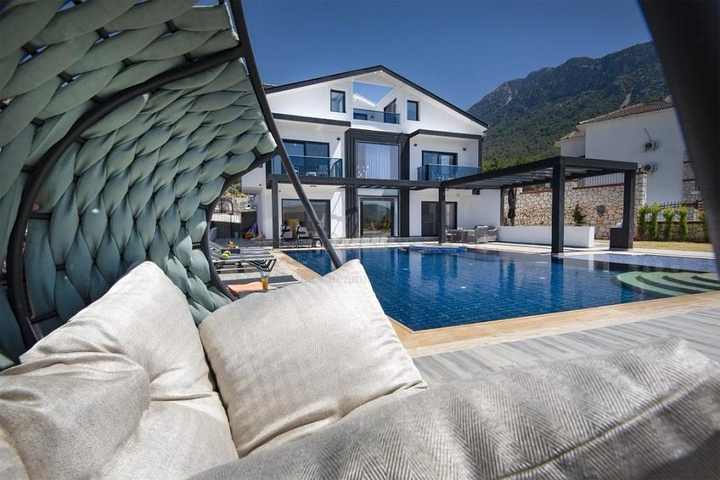 Villa mit 6+1 Grundriss in Fethiye - Antalya 