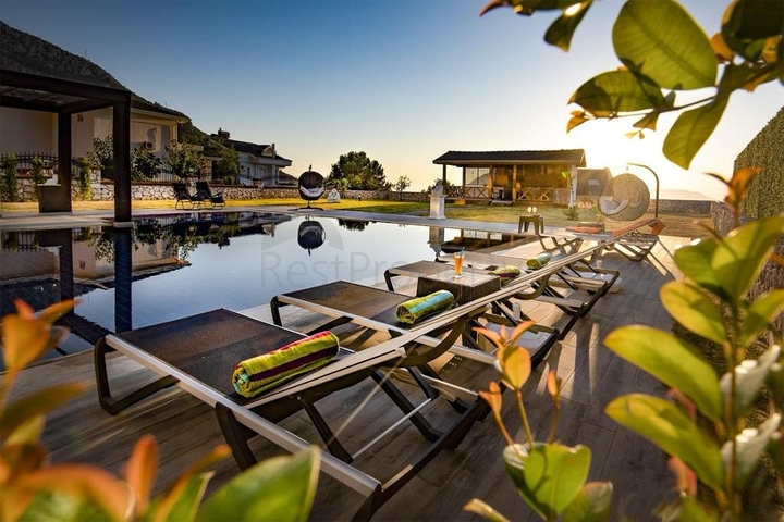 Villa mit 6+1 Grundriss in Fethiye - Antalya 