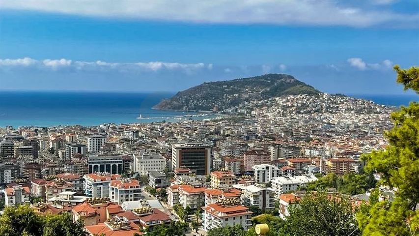 Schicke Wohnung mit Blick auf die Küste von Alanya