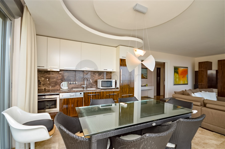 Schicke Wohnung mit Blick auf die Küste von Alanya