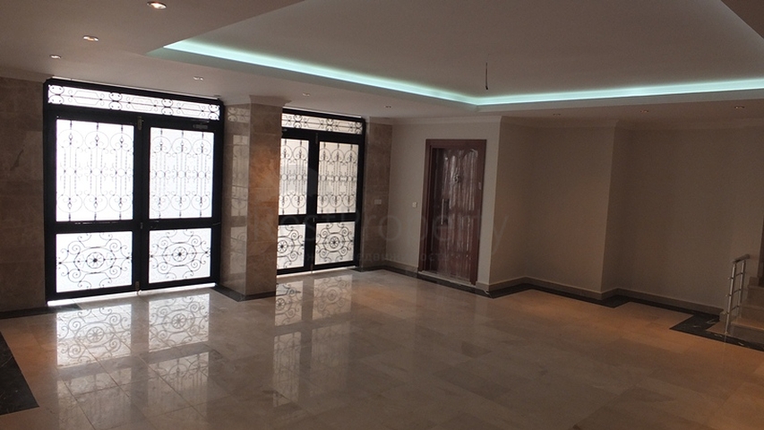 Große 1+1 Wohnung im Zentrum von Oba, nur 100 Meter vom Meer entfernt 