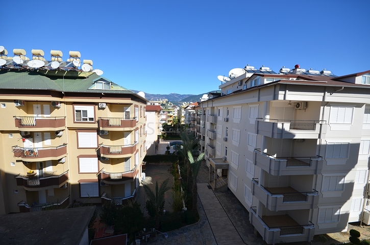 Große 1+1 Wohnung im Zentrum von Oba, nur 100 Meter vom Meer entfernt 