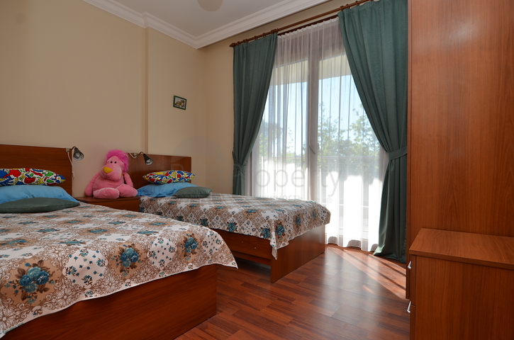 2+1 Wohnung in einem prestigeträchtigen Komplex zur Miete