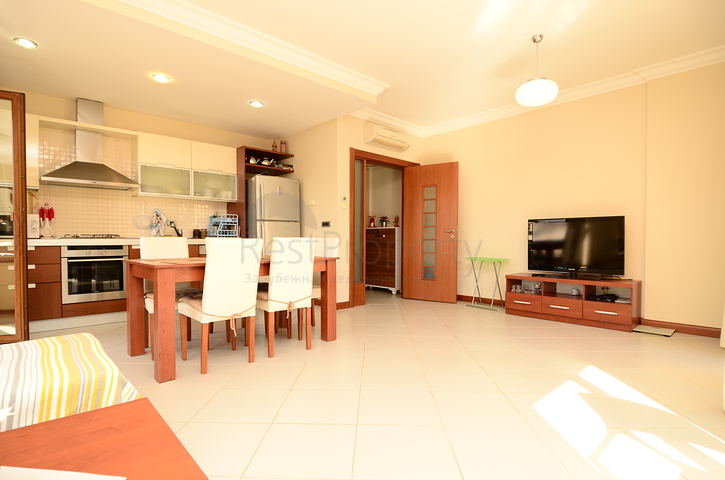 2+1 Wohnung in einem prestigeträchtigen Komplex zur Miete