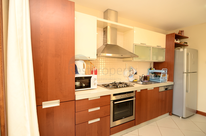 2+1 Wohnung in einem prestigeträchtigen Komplex zur Miete