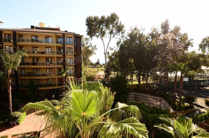 2+1 Wohnung in einem prestigeträchtigen Komplex zur Miete