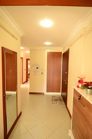 2+1 Wohnung in einem prestigeträchtigen Komplex zur Miete