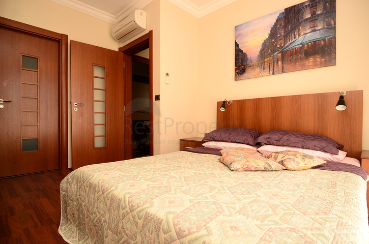 2+1 Wohnung in einem prestigeträchtigen Komplex zur Miete