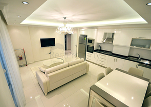 Geräumige 2+1-Apartments in beiden